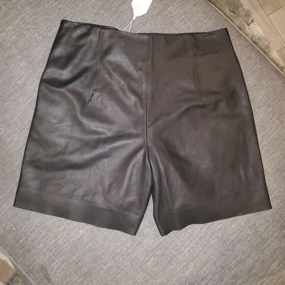 Vince Women's Black Leather Hidden Side Zipper Summery Style Shorts Size - Picture 9 of 16